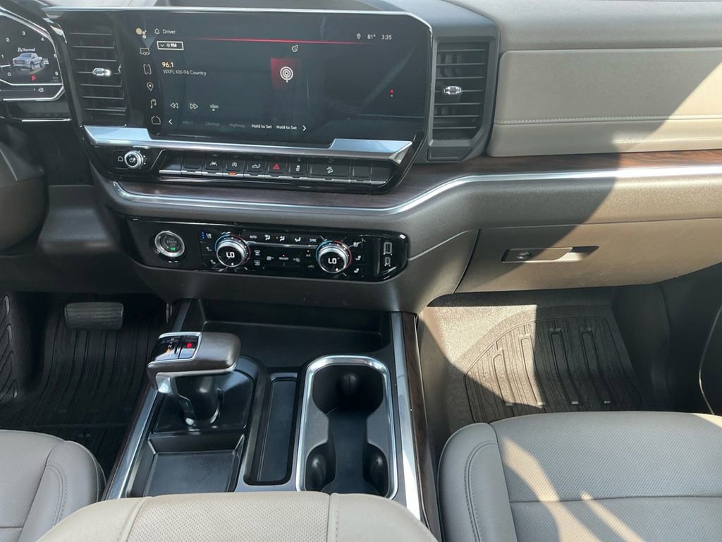 Used 2023 GMC Sierra 1500 SLT AWD/4WD image 20
