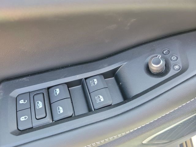 New 2026 Jeep Grand Cherokee L Limited w/ Limited Altitude Package RWD image 19