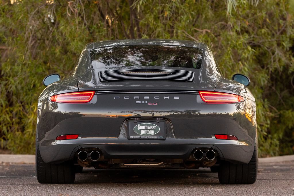 Used 2014 Porsche 911 50th Anniversary Edition RWD image 9