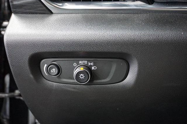 Used 2023 Chevrolet Traverse High Country image 27