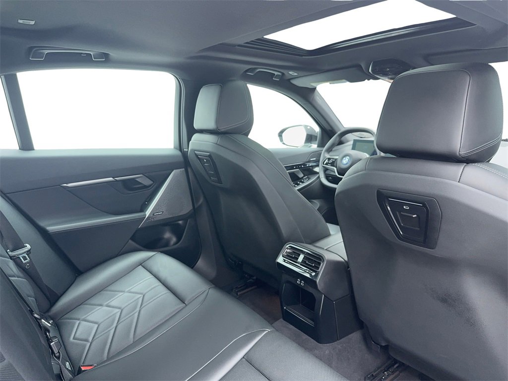Used 2024 BMW i5 eDrive40i image 51