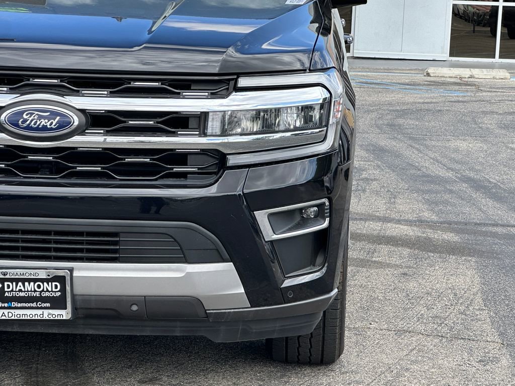 Used 2022 Ford Expedition Limited RWD image 11