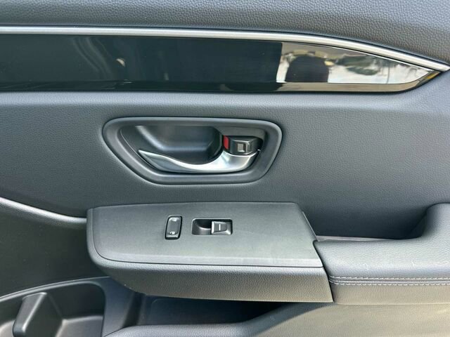 Used 2025 Honda Pilot Touring image 22