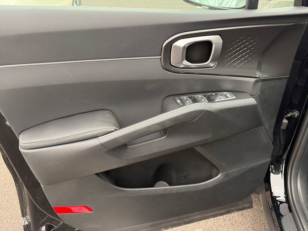 New 2026 Kia Sorento LX FWD image 14