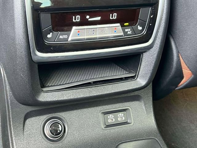 Used 2019 BMW X7 xDrive40i w/ Premium Package AWD/4WD image 21