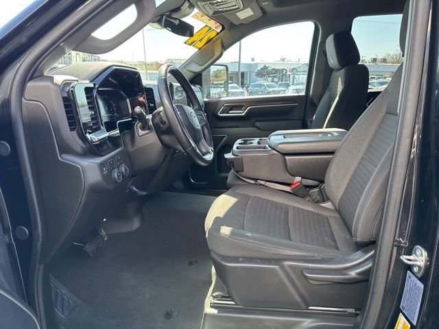 Used 2024 Chevrolet Silverado 2500 LT image 5