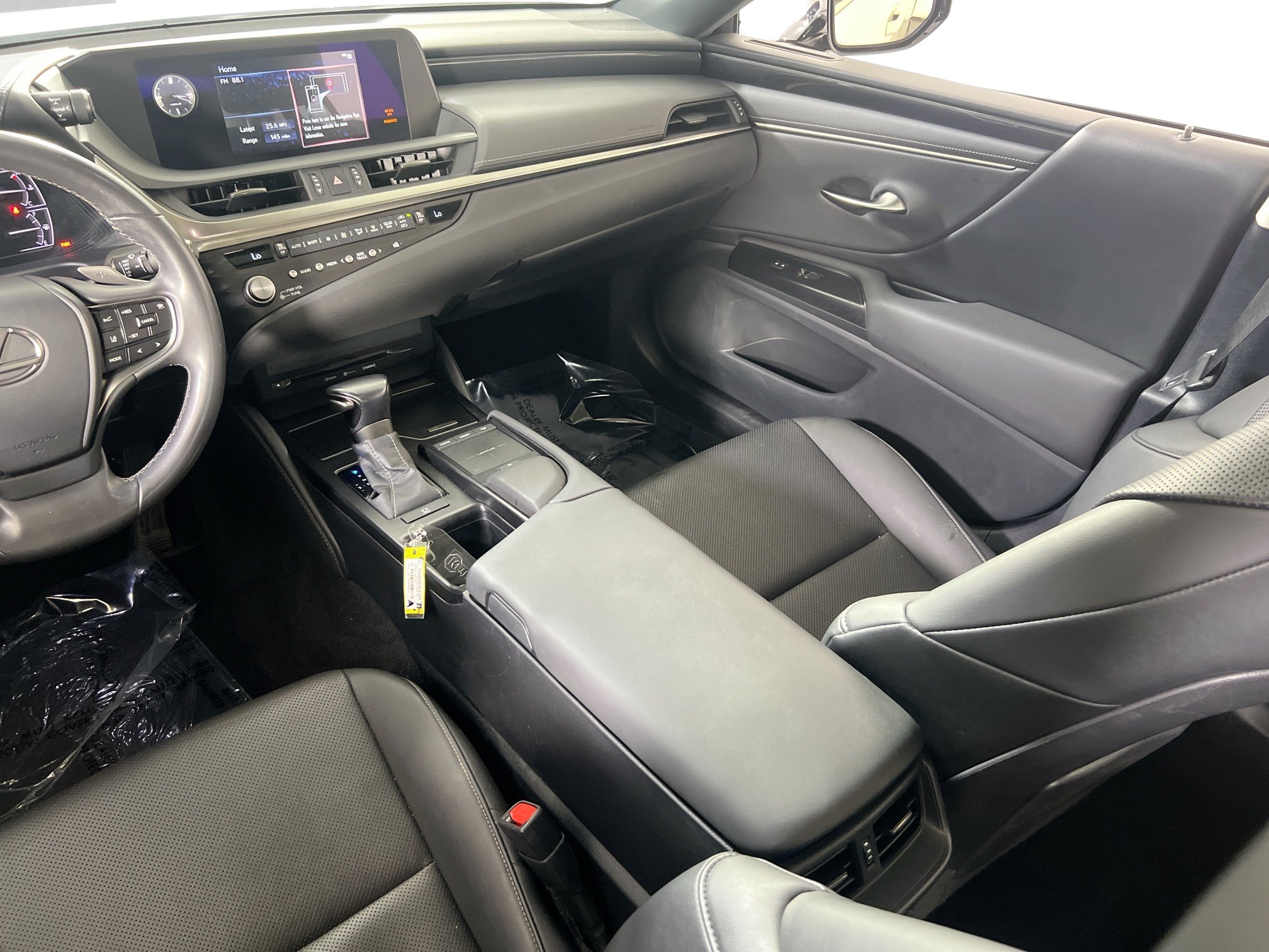 Used 2021 Lexus ES 250 w/ Accessory Package 2 AWD/4WD image 22
