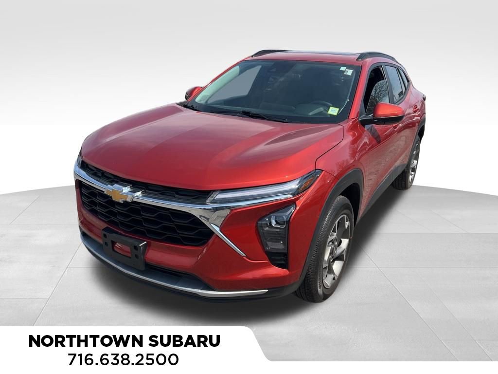 Used 2024 Chevrolet Trax LT w/ Sunroof Package image 11