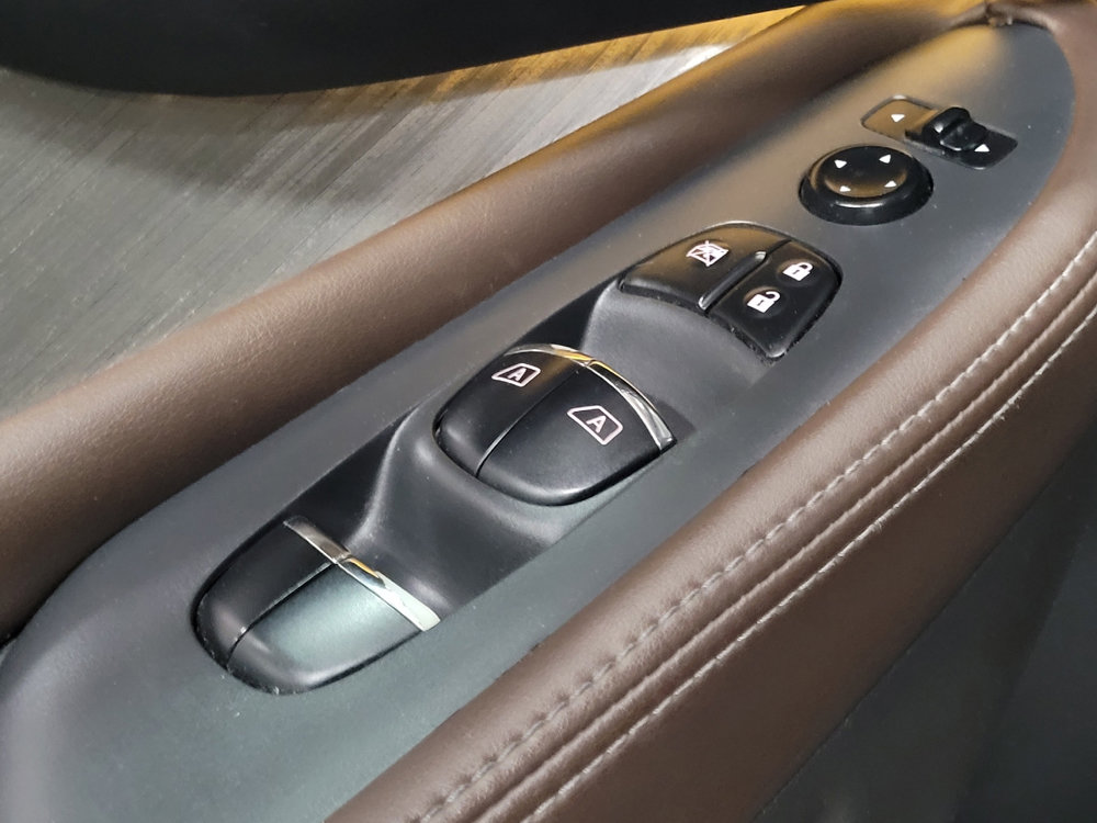 Used 2015 Nissan Murano Platinum w/ Platinum Technology Package image 27