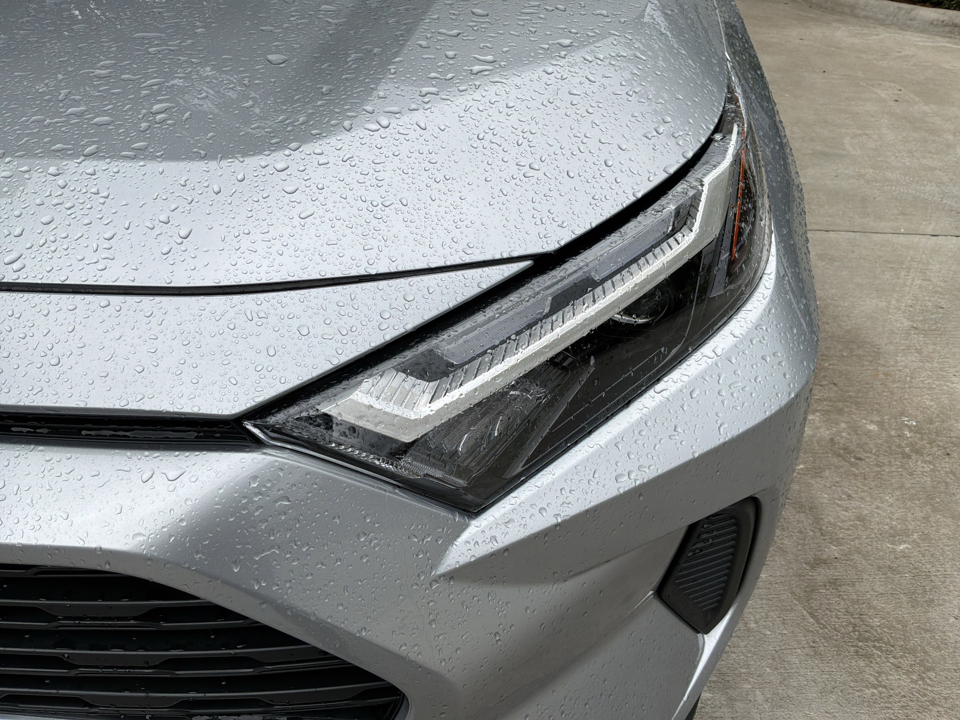 Used 2025 Toyota RAV4 XLE w/ Convenience Package FWD image 6