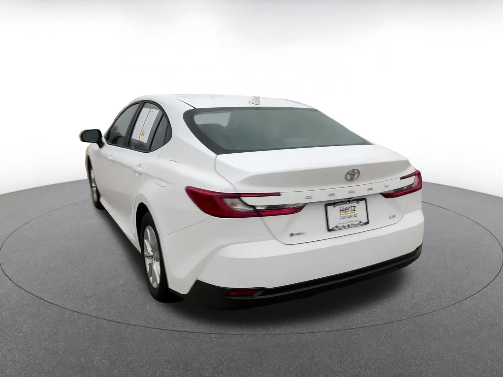 Used 2025 Toyota Camry LE image 11