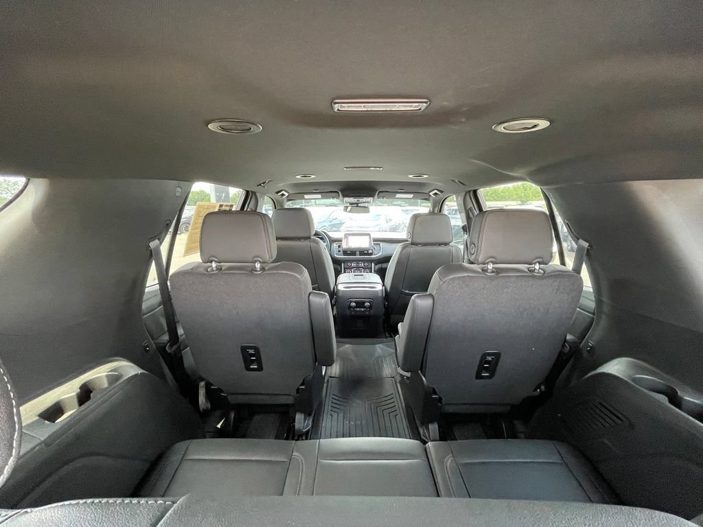 Used 2024 Chevrolet Tahoe Z71 w/ Luxury Package AWD/4WD image 25