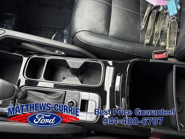 Used 2022 Kia Telluride EX w/ EX Premium Package AWD/4WD image 23