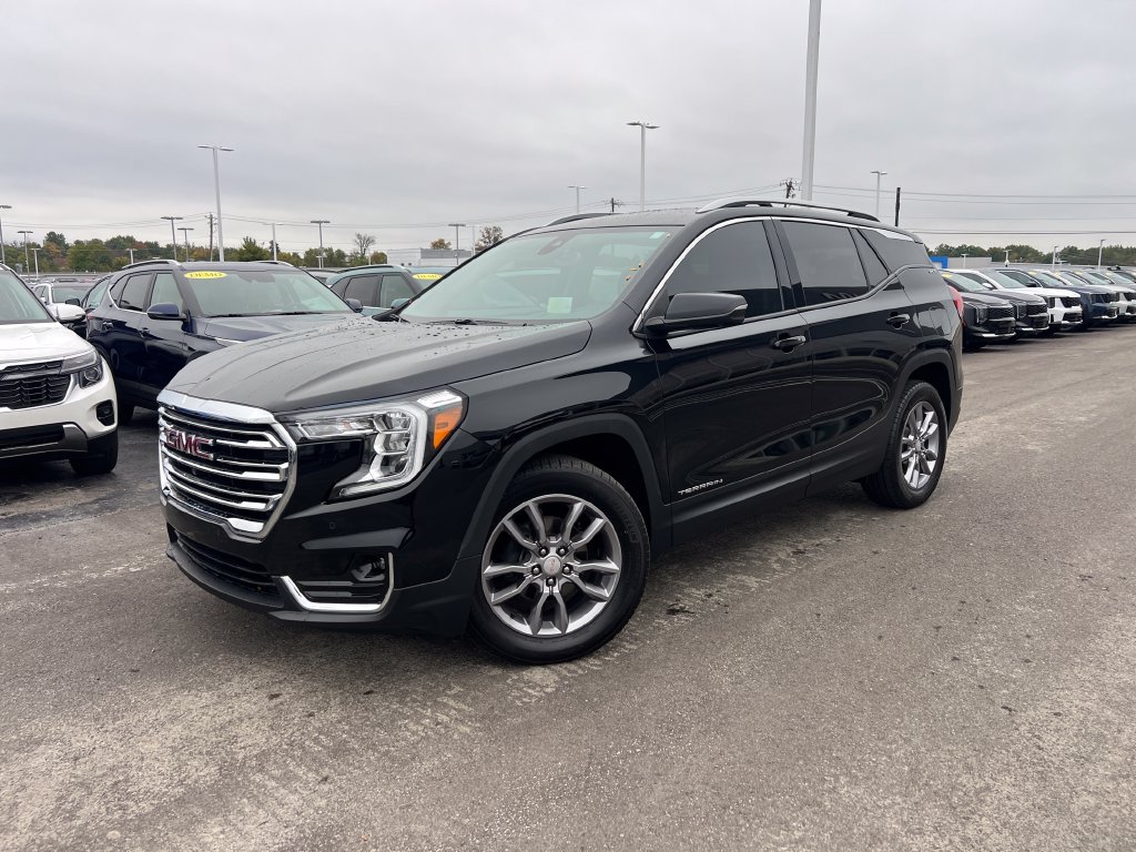 Used 2022 GMC Terrain SLT w/ Tech Package AWD/4WD image 7