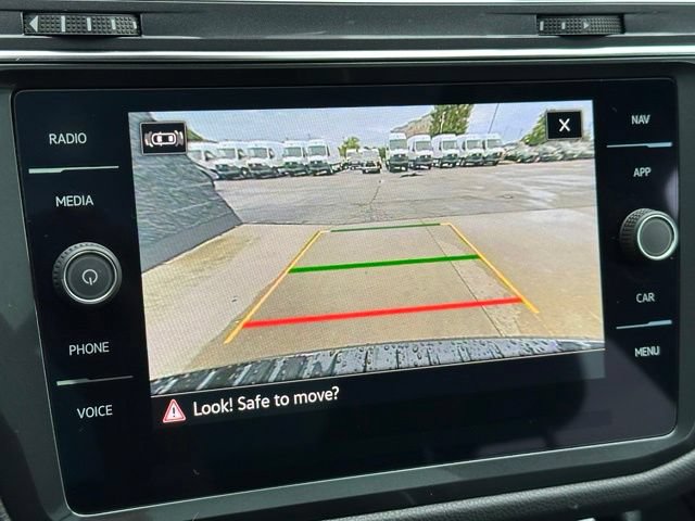 Used 2023 Volkswagen Tiguan SEL R-Line AWD/4WD image 25