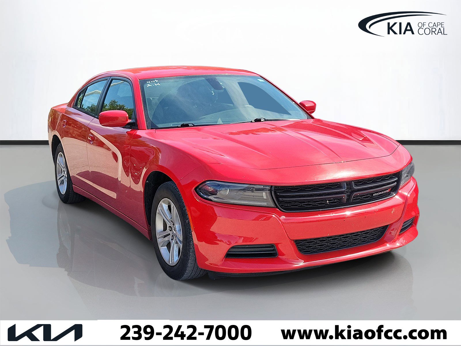 Used 2022 Dodge Charger SXT image 1
