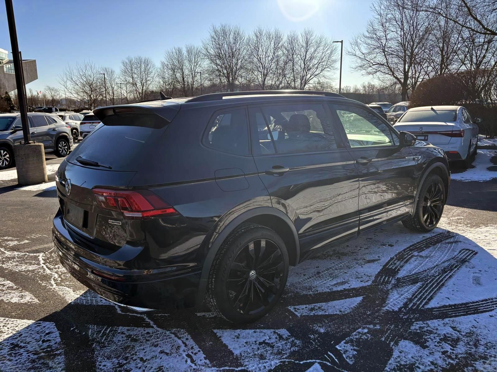 Used 2021 Volkswagen Tiguan SE R-Line AWD/4WD image 7
