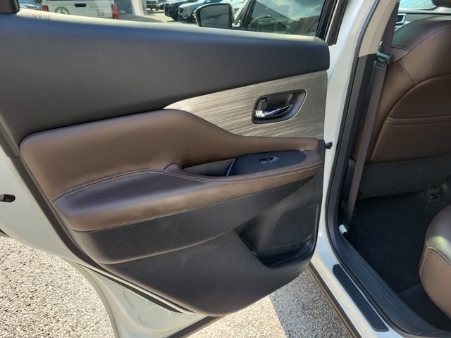 Used 2017 Nissan Murano Platinum w/ Platinum Technology Package AWD/4WD image 13