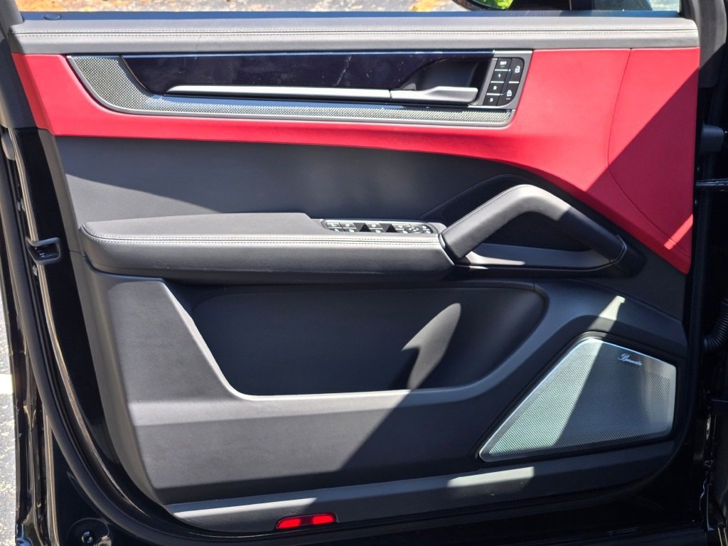 New 2026 Porsche Cayenne GTS image 16