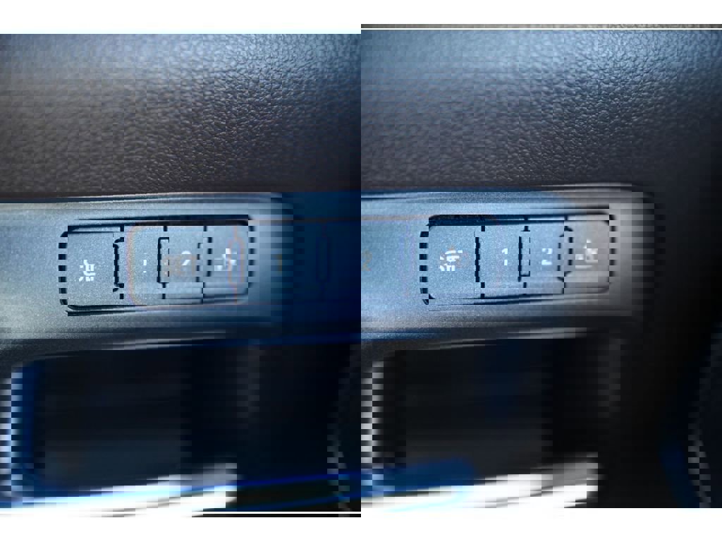 Used 2018 Chevrolet Silverado 3500 High Country image 30