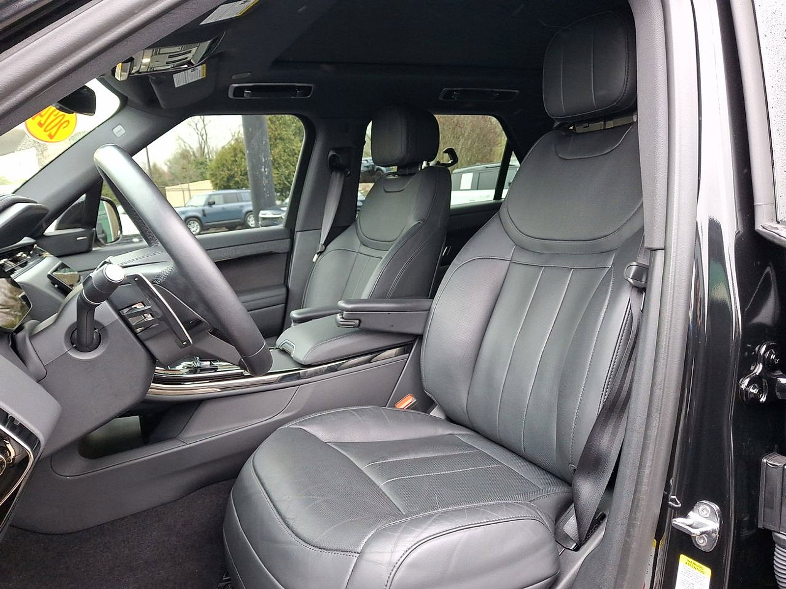 Used 2024 Land Rover Range Rover Sport Dynamic SE image 17