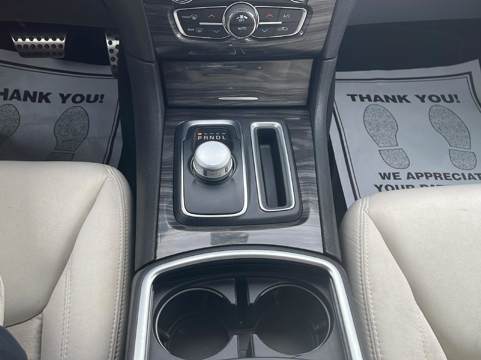 Used 2022 Chrysler 300 Touring w/ Sport Appearance Package image 18