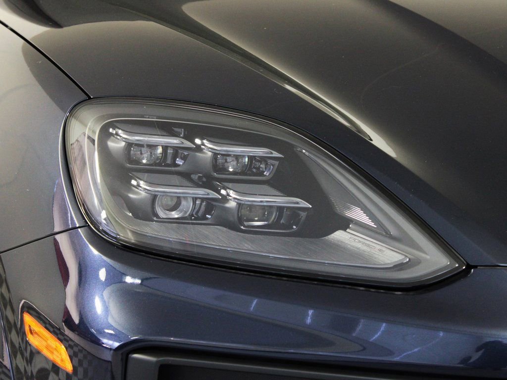 Certified 2025 Porsche Cayenne S image 11