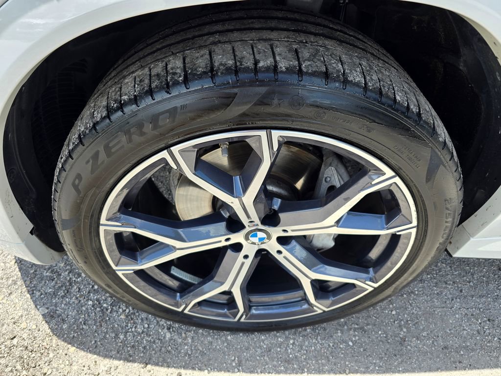 Used 2025 BMW X6 xDrive40i AWD/4WD image 9