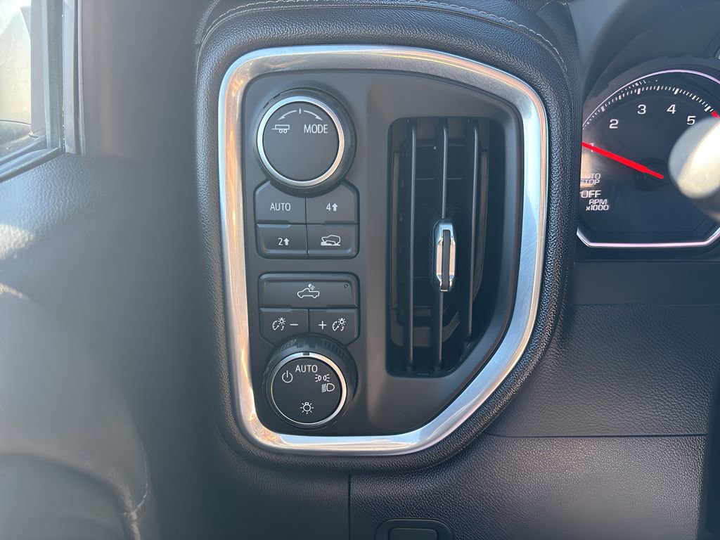 Used 2022 Chevrolet Silverado 1500 LT w/ Bed Protection Package image 16