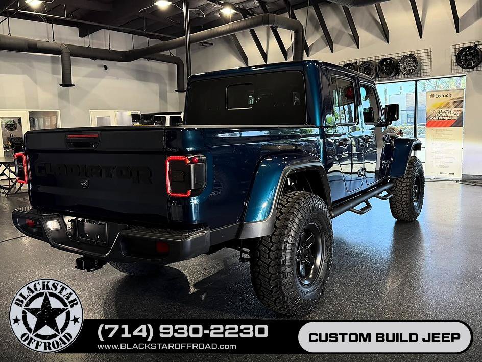 Used 2025 Jeep Gladiator Sport AWD/4WD image 30