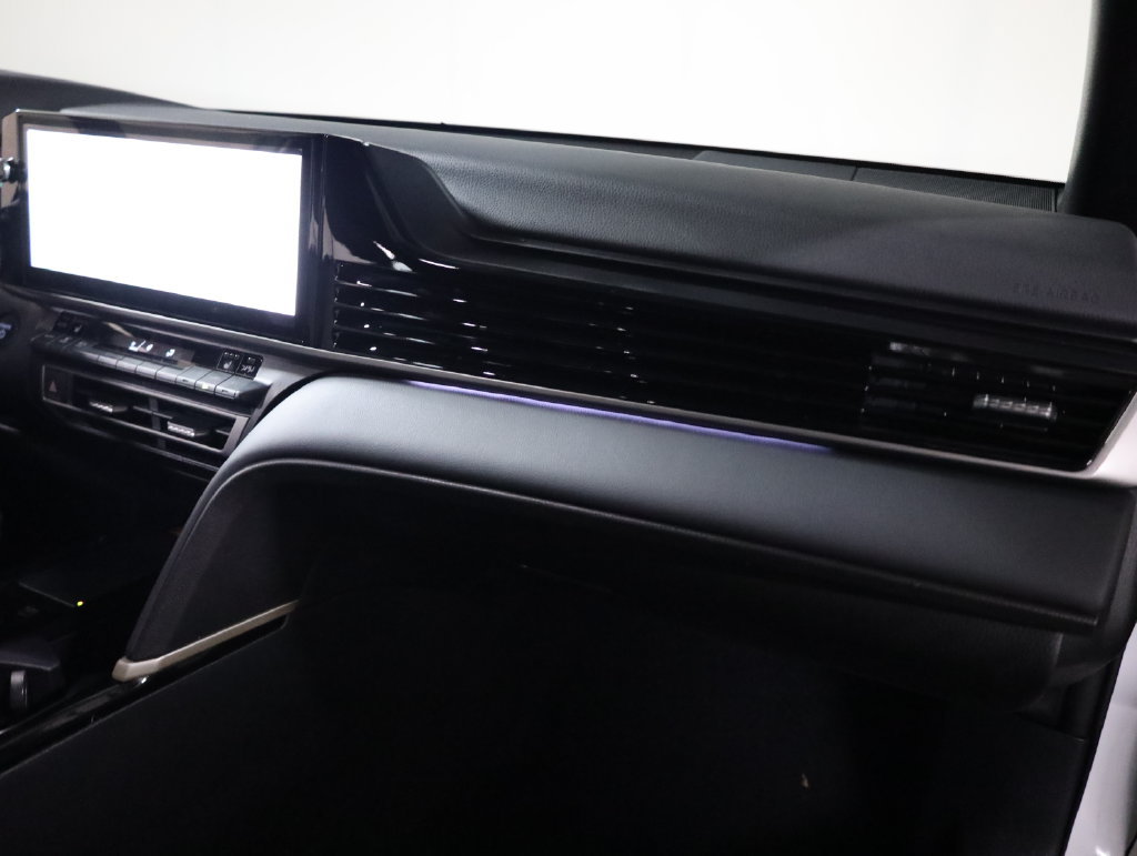 Used 2025 Toyota Camry XSE FWD image 60