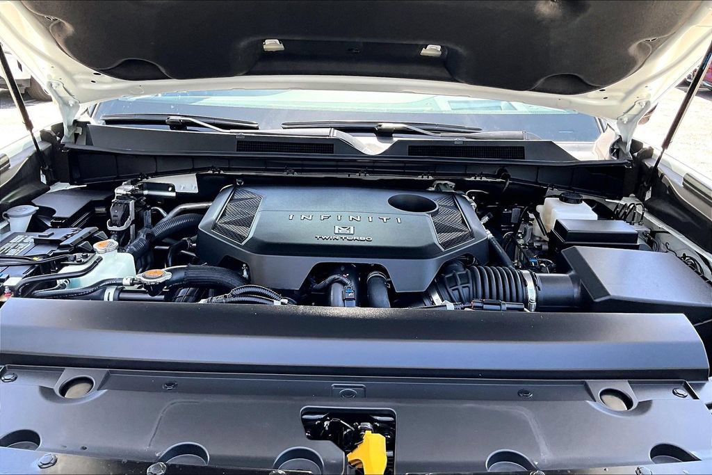 Used 2026 INFINITI QX80 4WD w/ Sport Exterior Package image 11