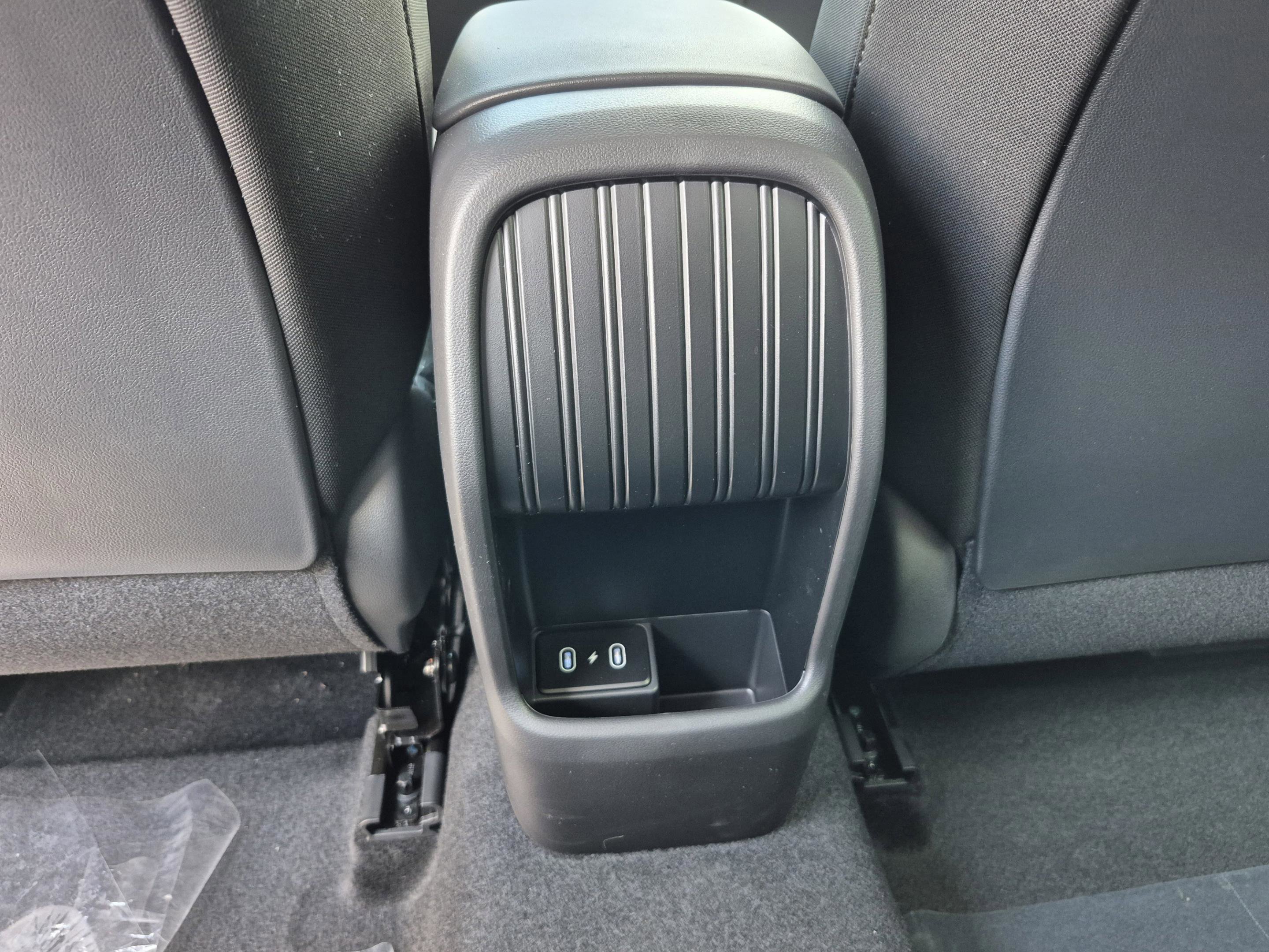 New 2026 Hyundai Kona SE FWD image 15