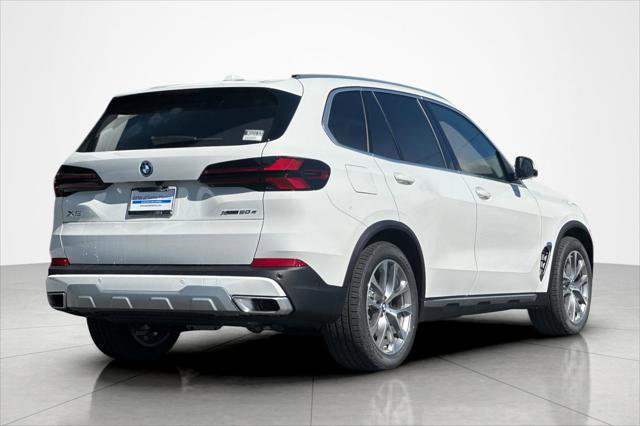 New 2026 BMW X5 xDrive50e w/ Executive Package AWD/4WD image 5