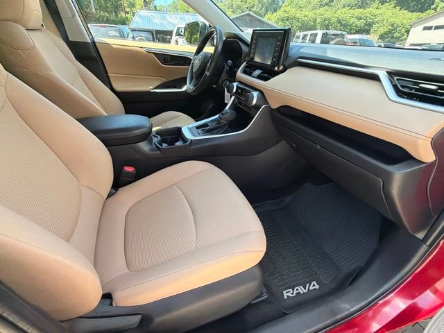 Used 2019 Toyota RAV4 LE FWD image 76
