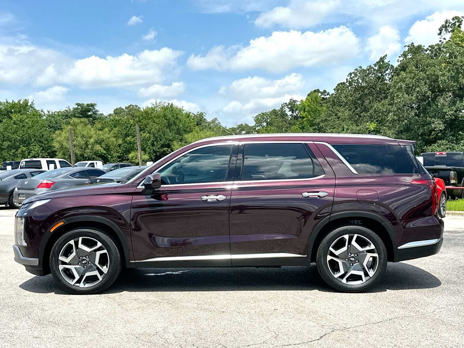 Used 2023 Hyundai Palisade Limited FWD image 12