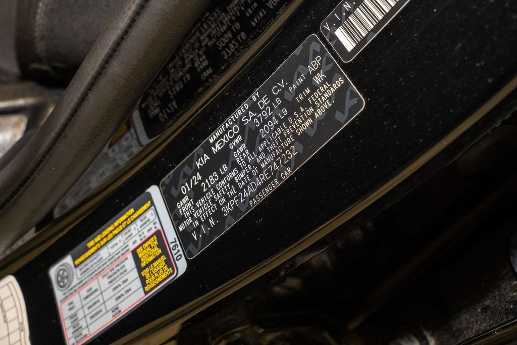 Certified 2024 Kia Forte LXS image 18