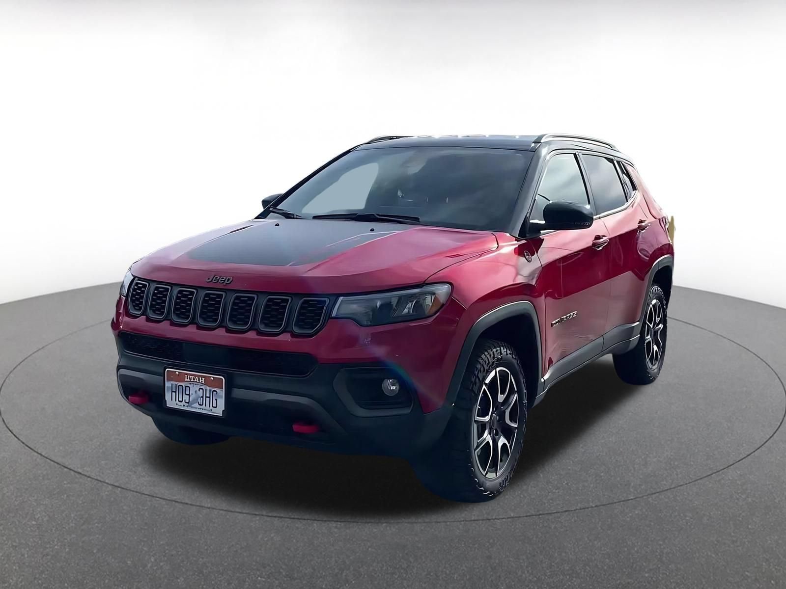 Used 2025 Jeep Compass Trailhawk AWD/4WD image 7