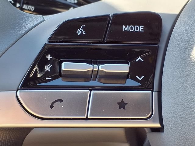 New 2026 Hyundai Elantra SE FWD image 21