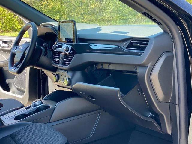 Used 2025 Ford Escape ST-Line AWD/4WD image 19