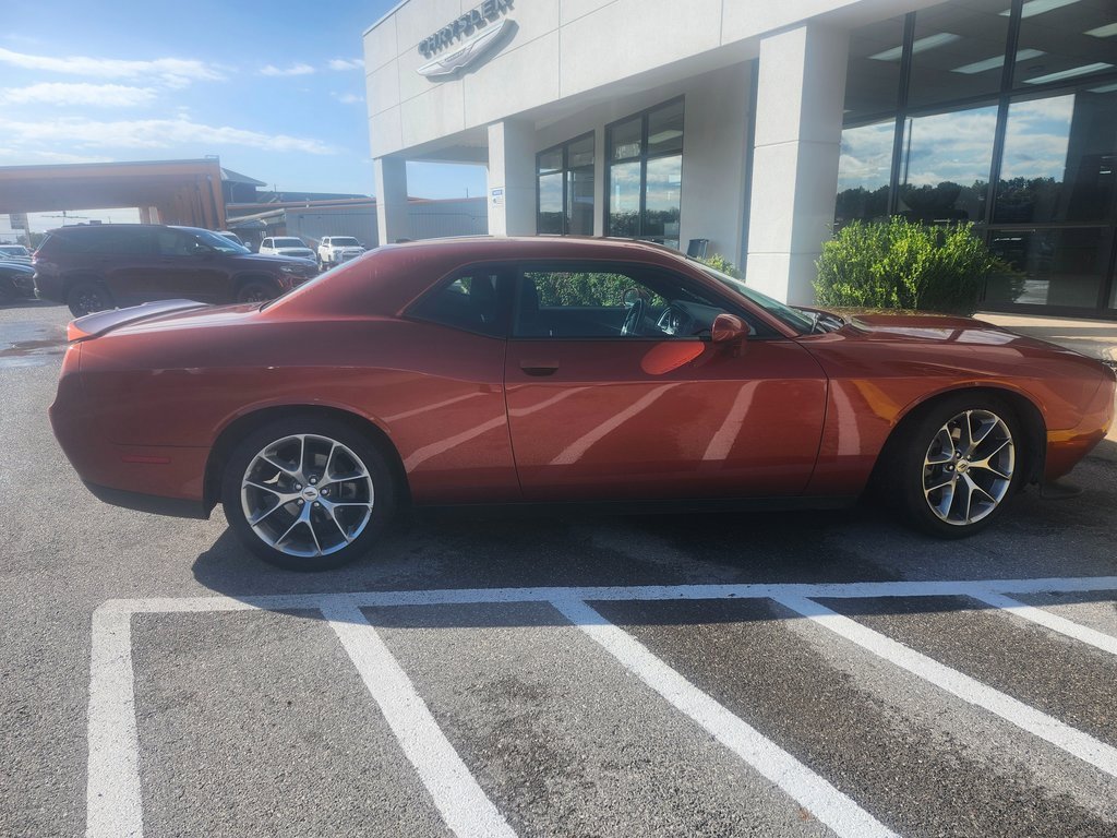 Used 2022 Dodge Challenger GT image 5
