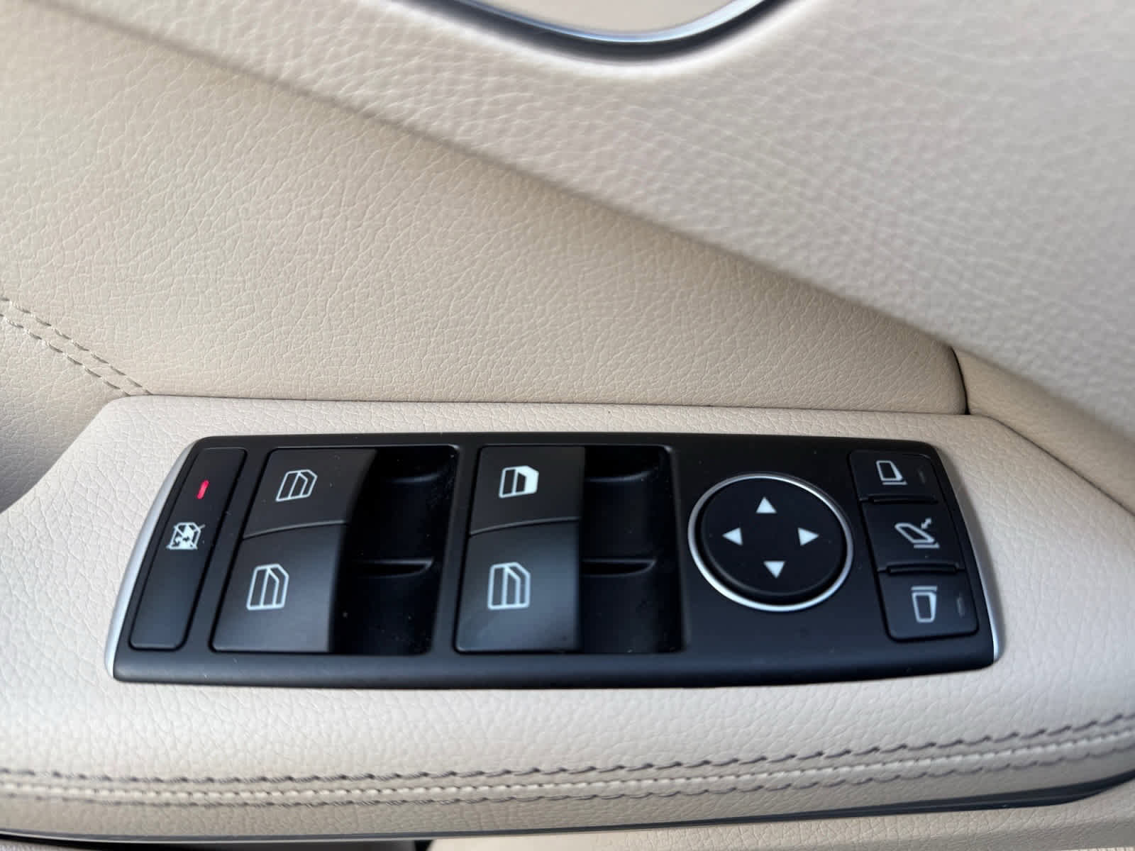 Certified 2016 Mercedes-Benz E 350 4MATIC Wagon image 27