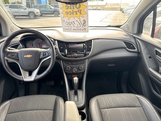Used 2022 Chevrolet Trax LT w/ LT Convenience Package image 28