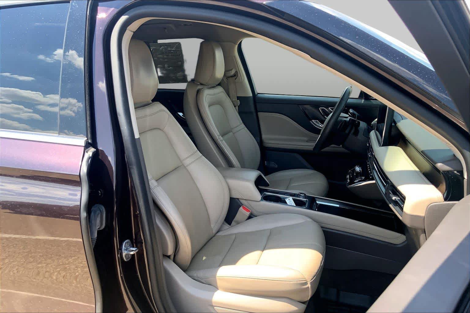 Certified 2023 Lincoln Corsair Reserve AWD/4WD image 9