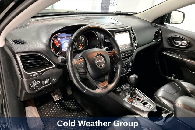 Used 2019 Jeep Cherokee Trailhawk w/ Comfort & Convenience Group AWD/4WD image 23