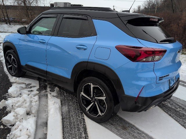 Certified 2023 Chevrolet TrailBlazer RS w/ Driver Confidence Package image 4