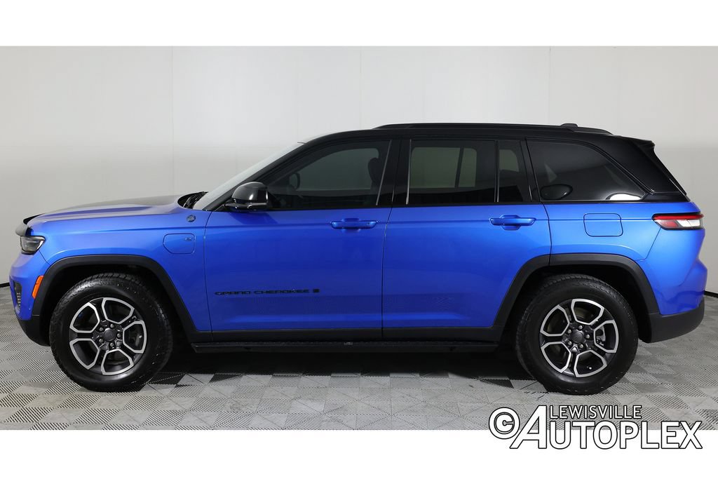 Used 2022 Jeep Grand Cherokee Trailhawk w/ Advanced Protech Group II AWD/4WD image 8