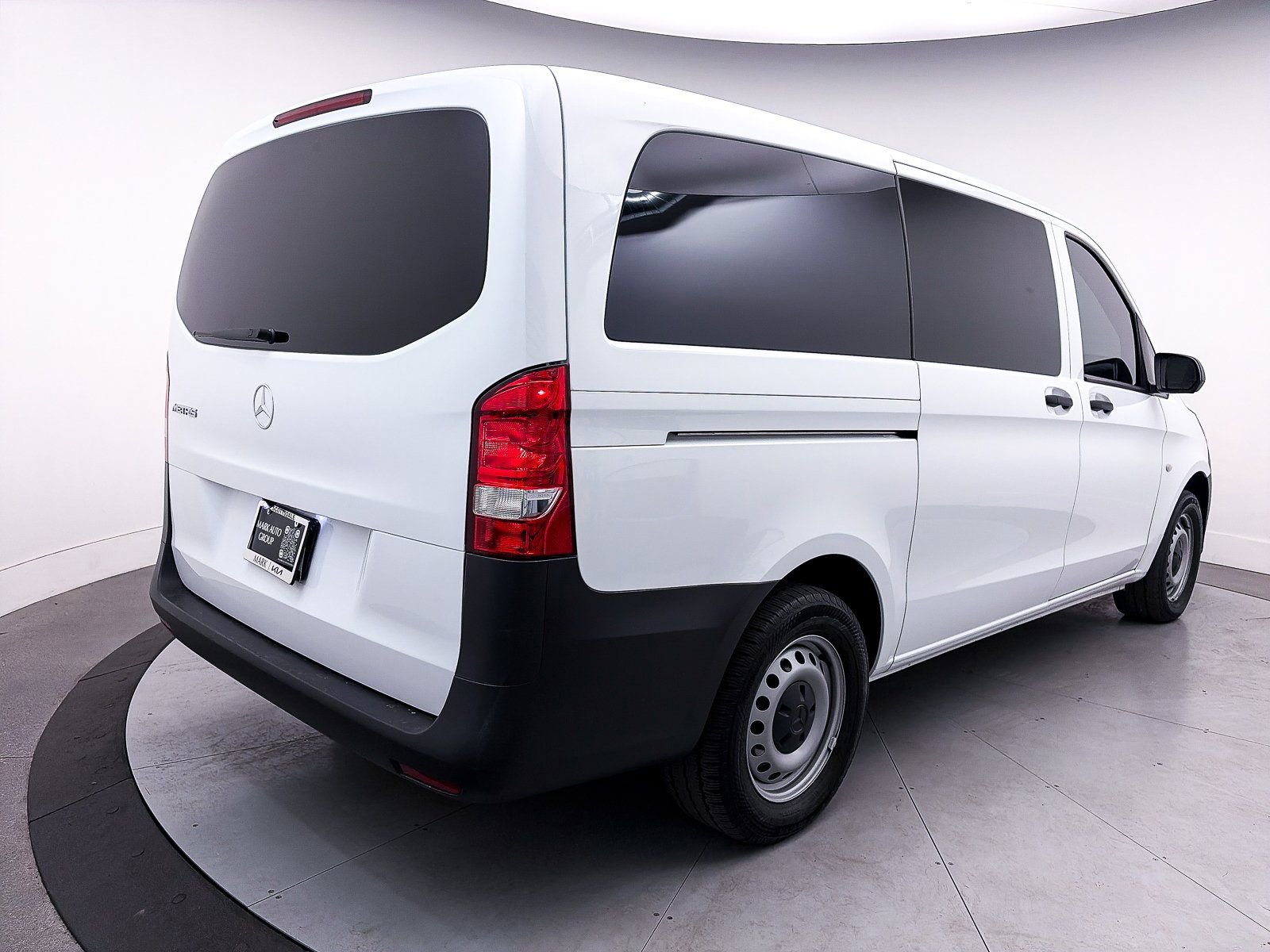 Used 2023 Mercedes-Benz Metris Passenger image 14