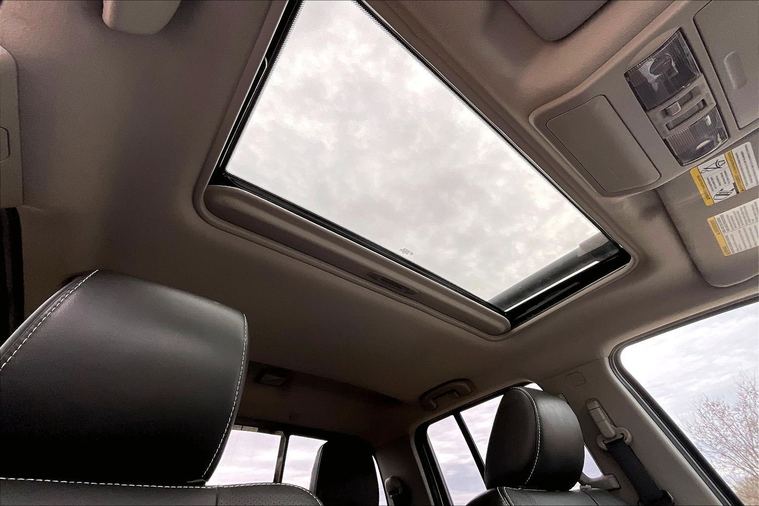 Used 2020 Nissan Frontier PRO-4X w/ Pro-4x Utility Package image 20