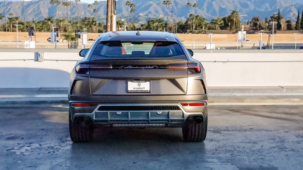 Used 2022 Lamborghini Urus image 5